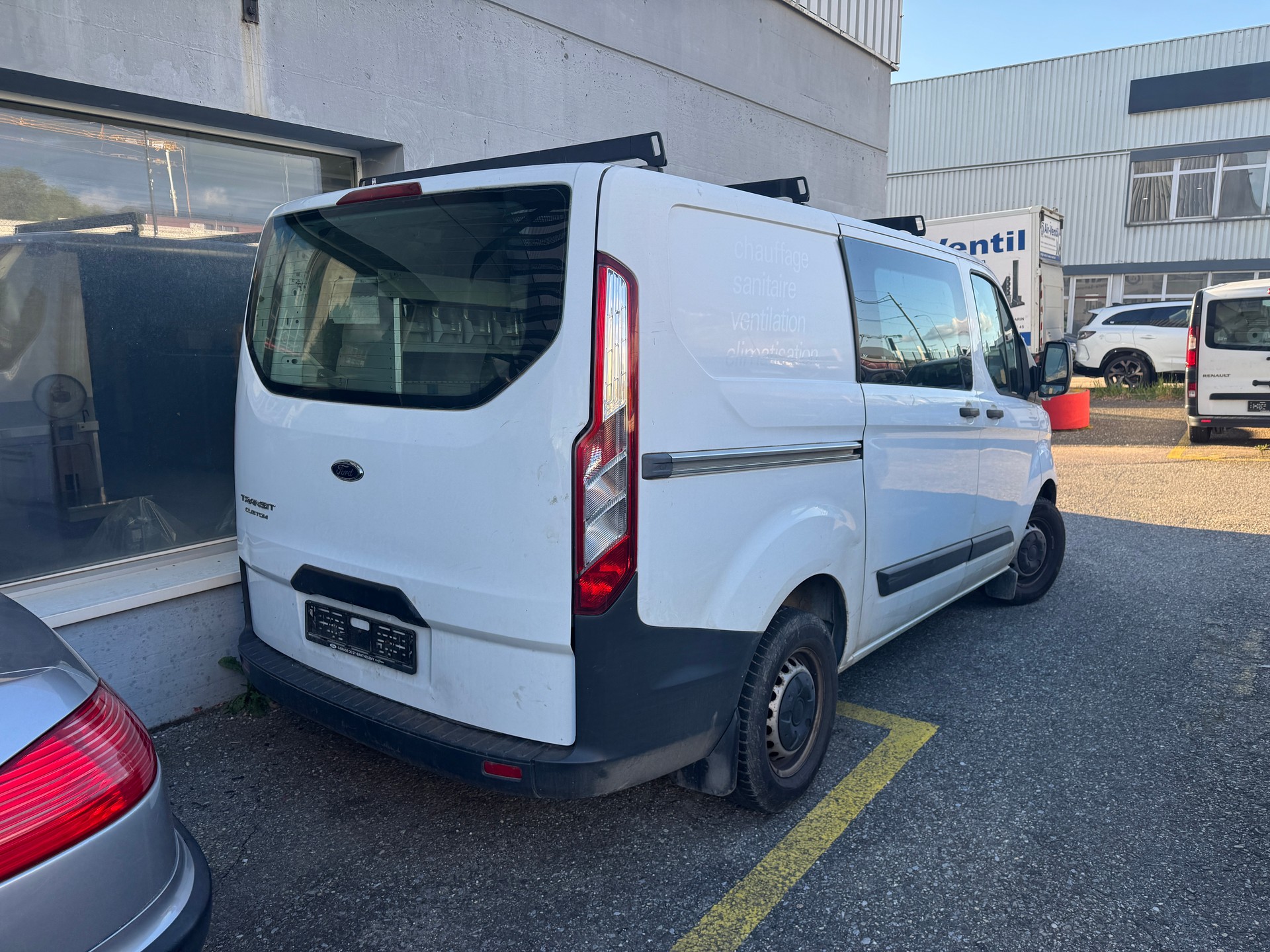 FORD Transit Custom Van 270 L1H1 Limited-image-2