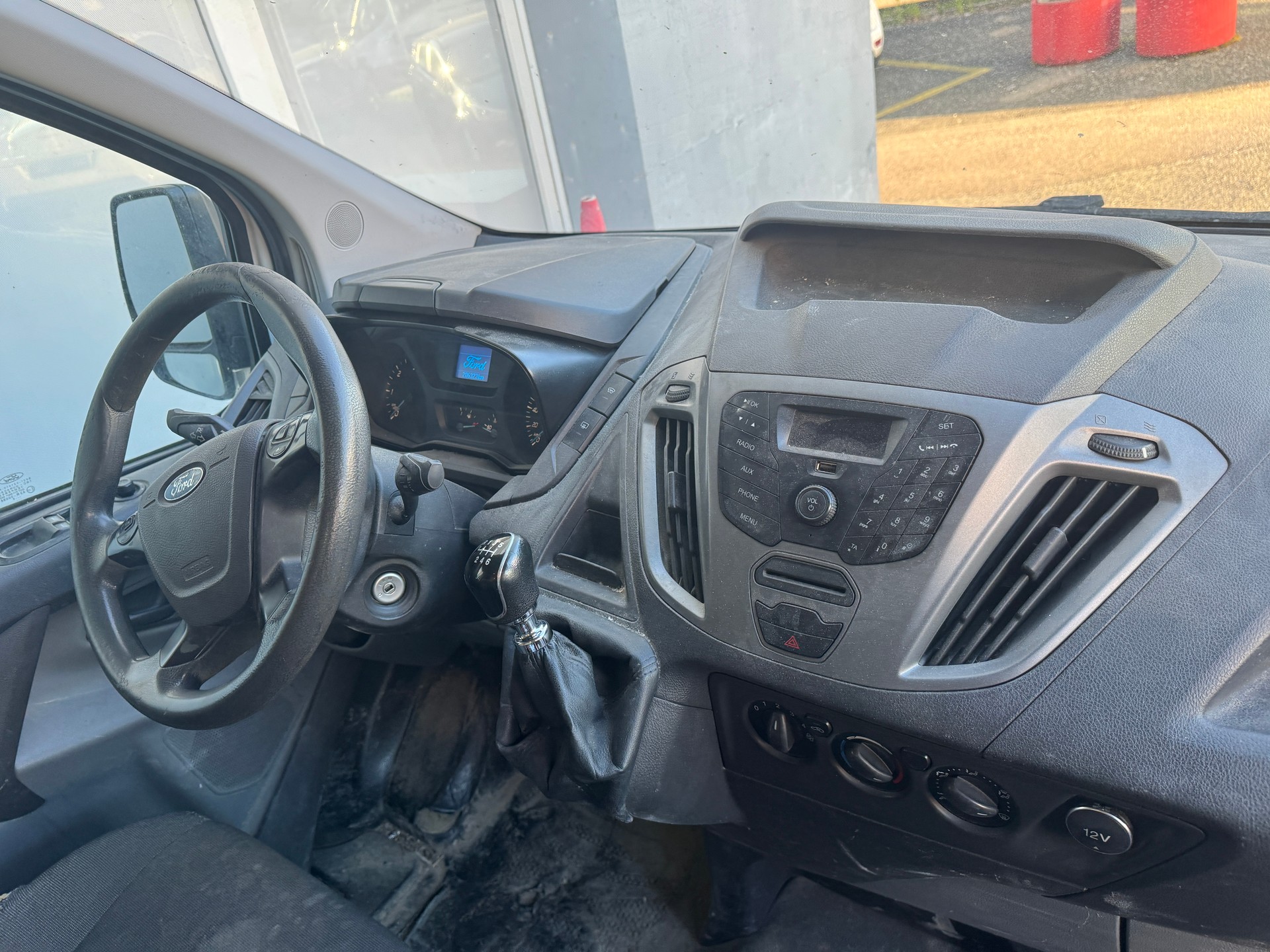FORD Transit Custom Van 270 L1H1 Limited-image-9