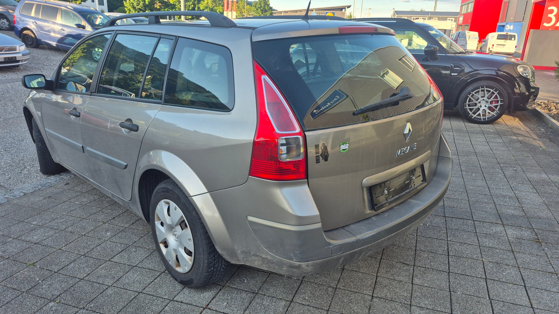 RENAULT Mégane Break 1.6 16V Expression-image-6