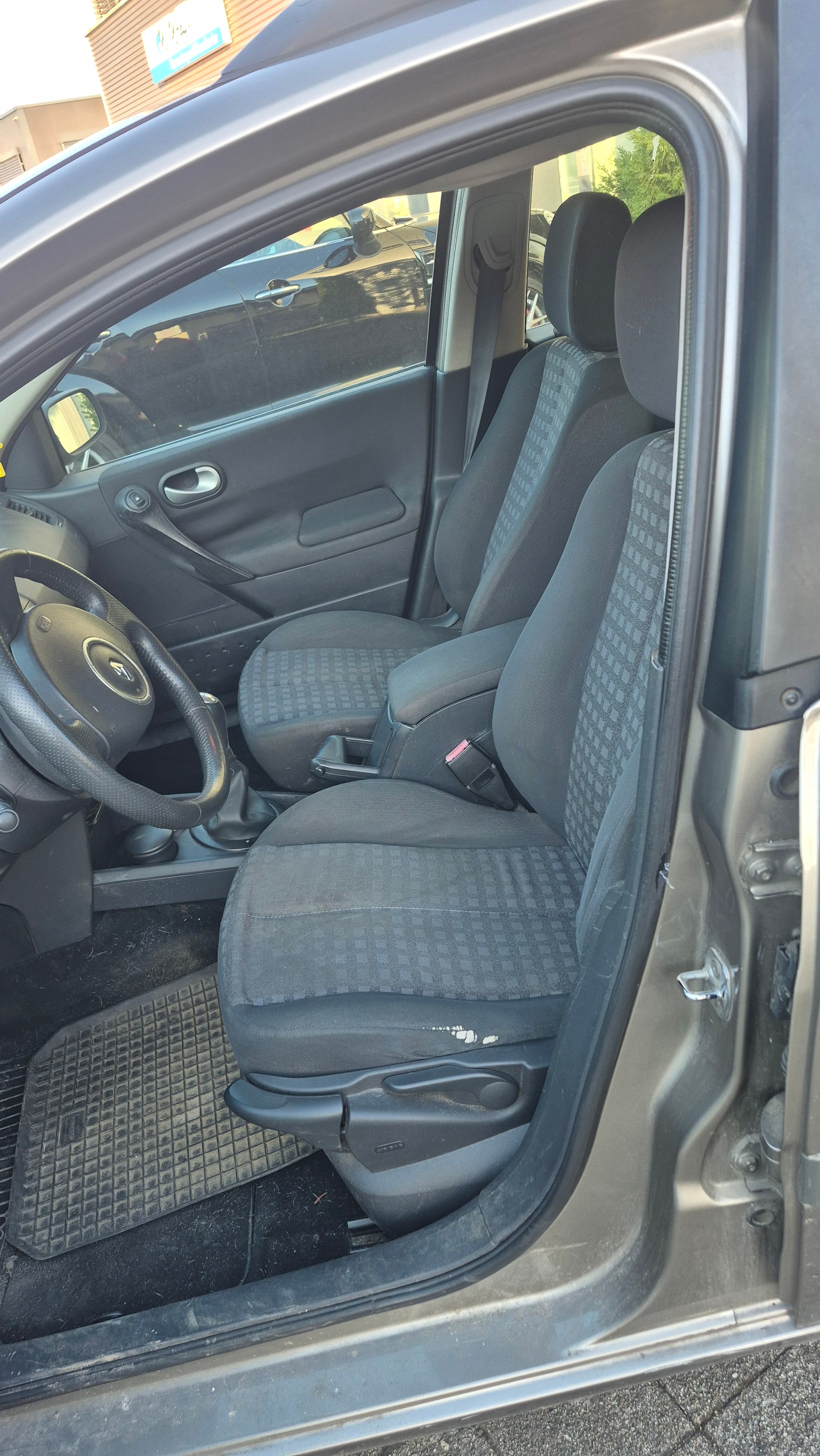 RENAULT Mégane Break 1.6 16V Expression-image-8