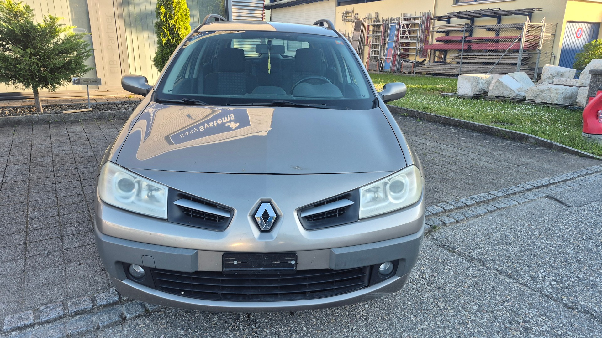 RENAULT Mégane Break 1.6 16V Expression-image-1