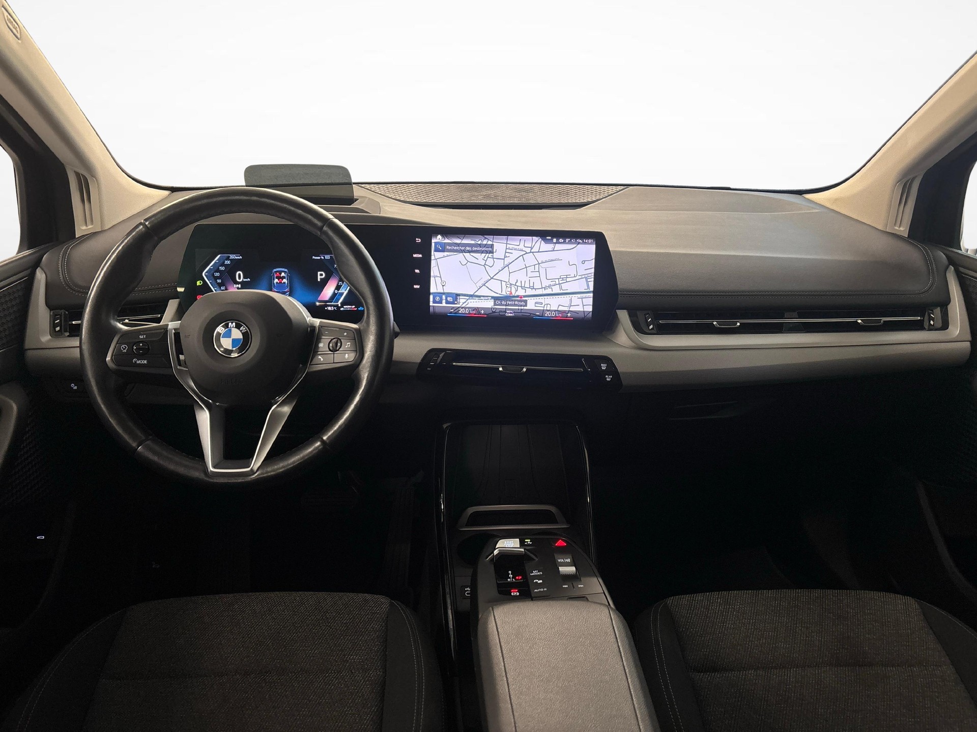BMW 218d Active Tourer-image-11