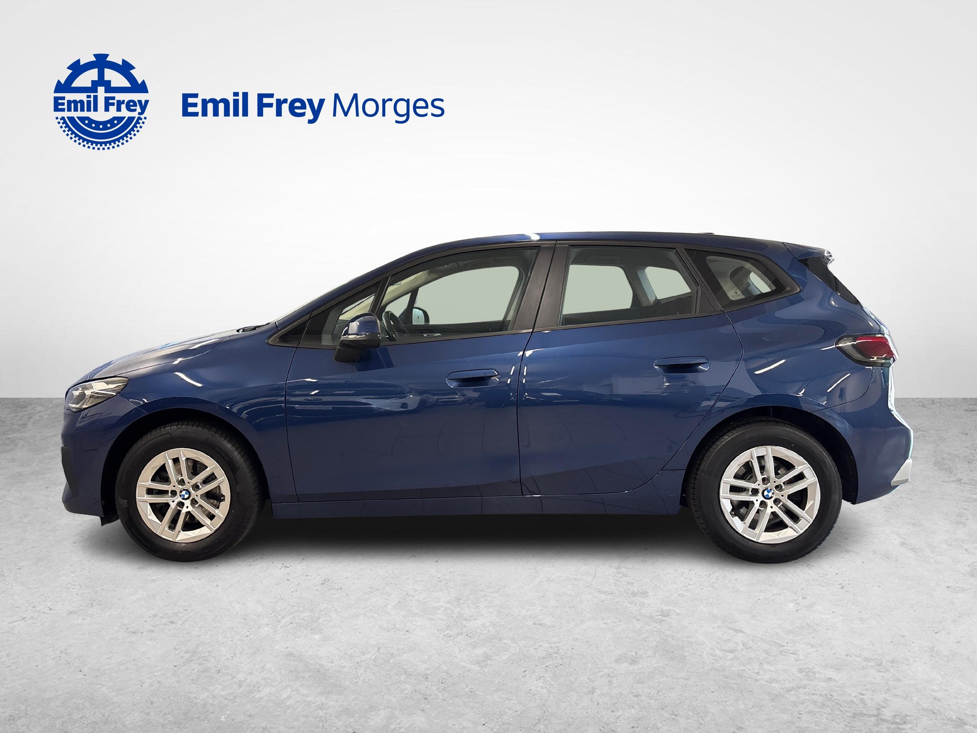 BMW 218d Active Tourer-image-5