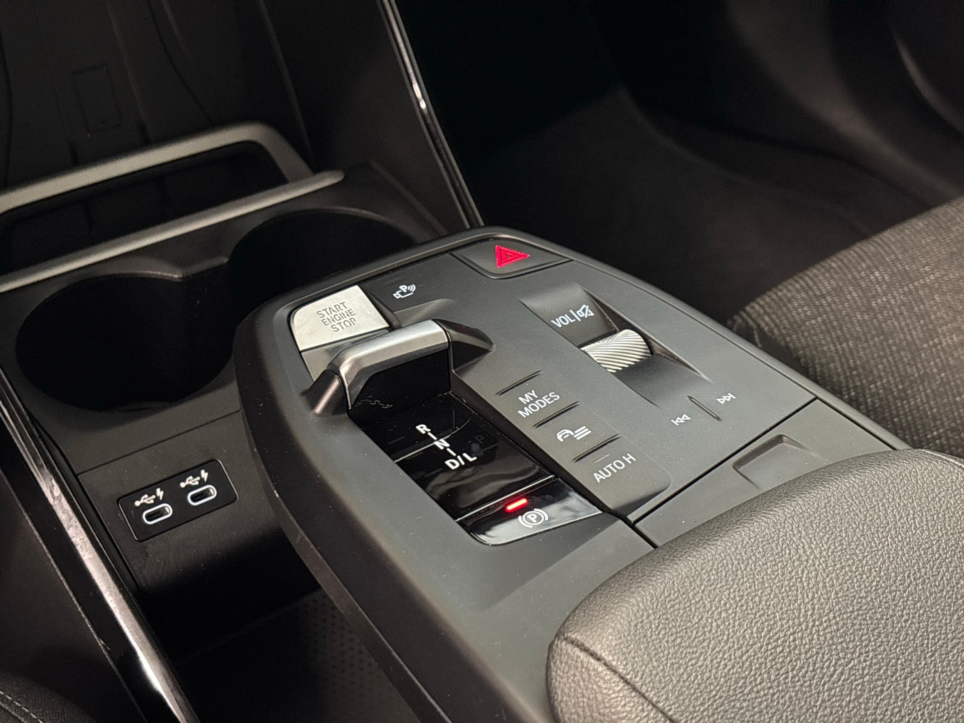 BMW 218d Active Tourer-image-15