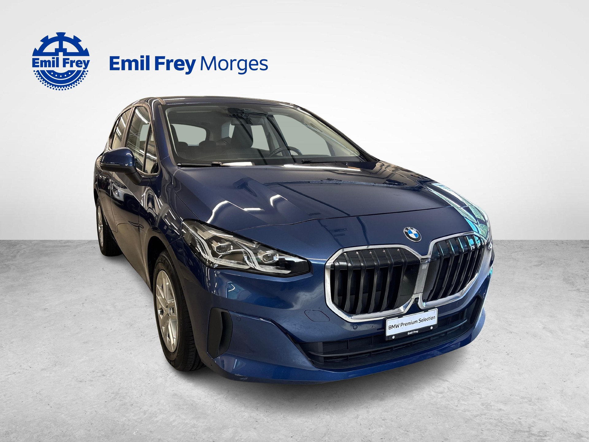 BMW 218d Active Tourer-image-0