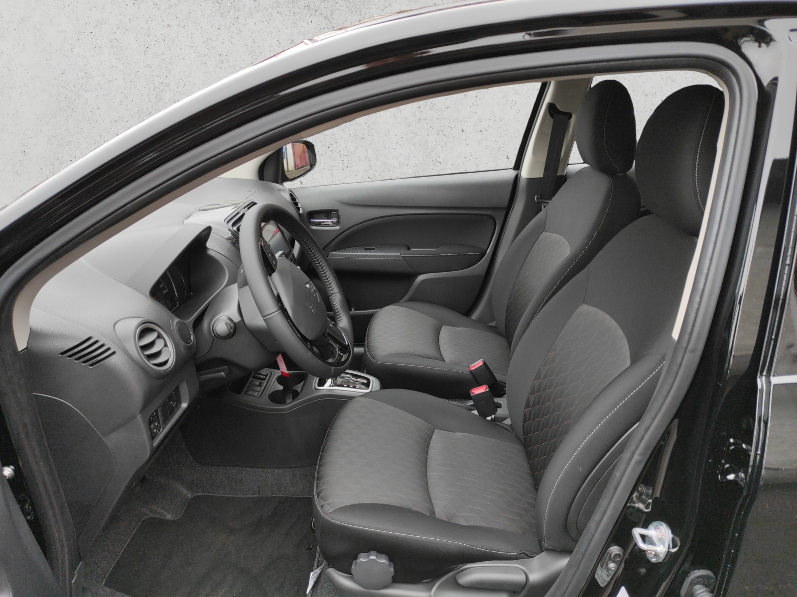 MITSUBISHI Space Star 1.2 MIVEC Invite-image-8