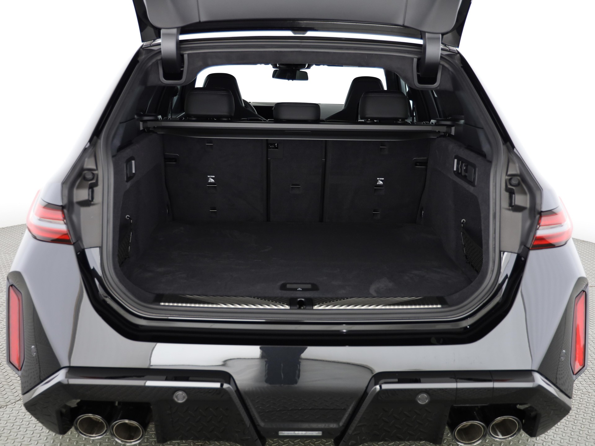 BMW M5 xDrive Touring-image-6