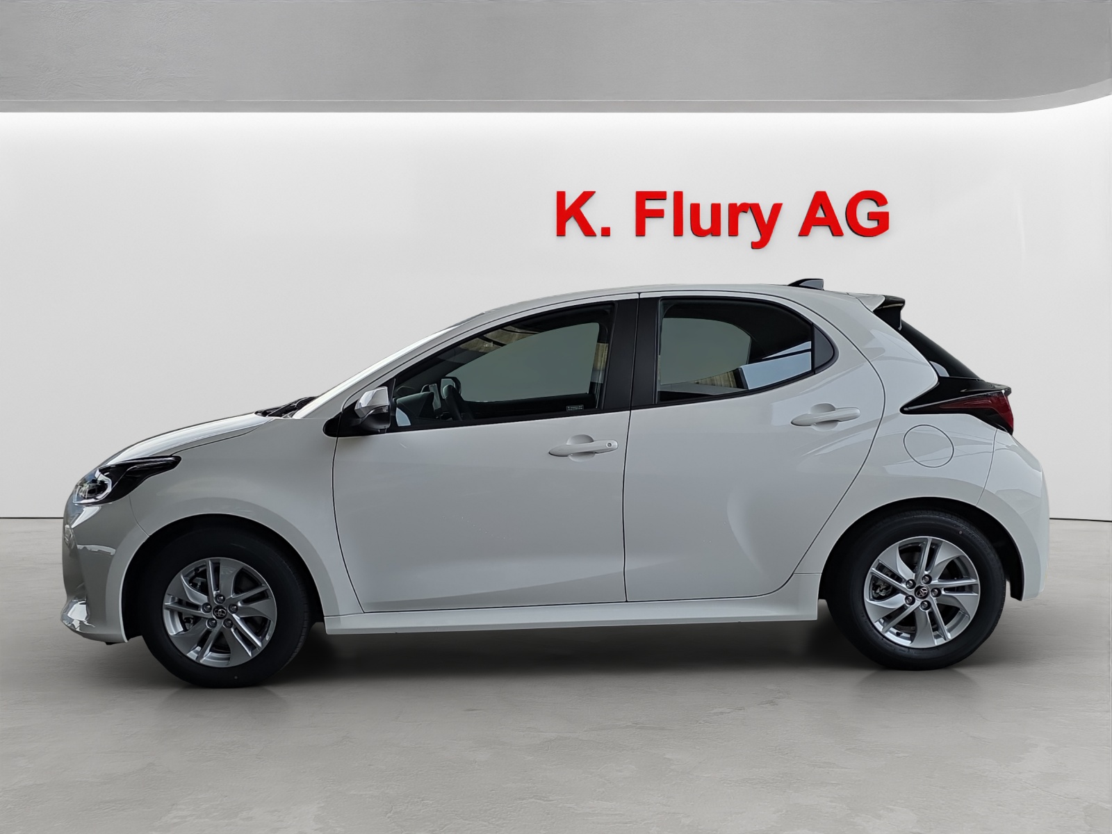 TOYOTA Yaris 1.5 VVT-i HSD Comfort-image-1