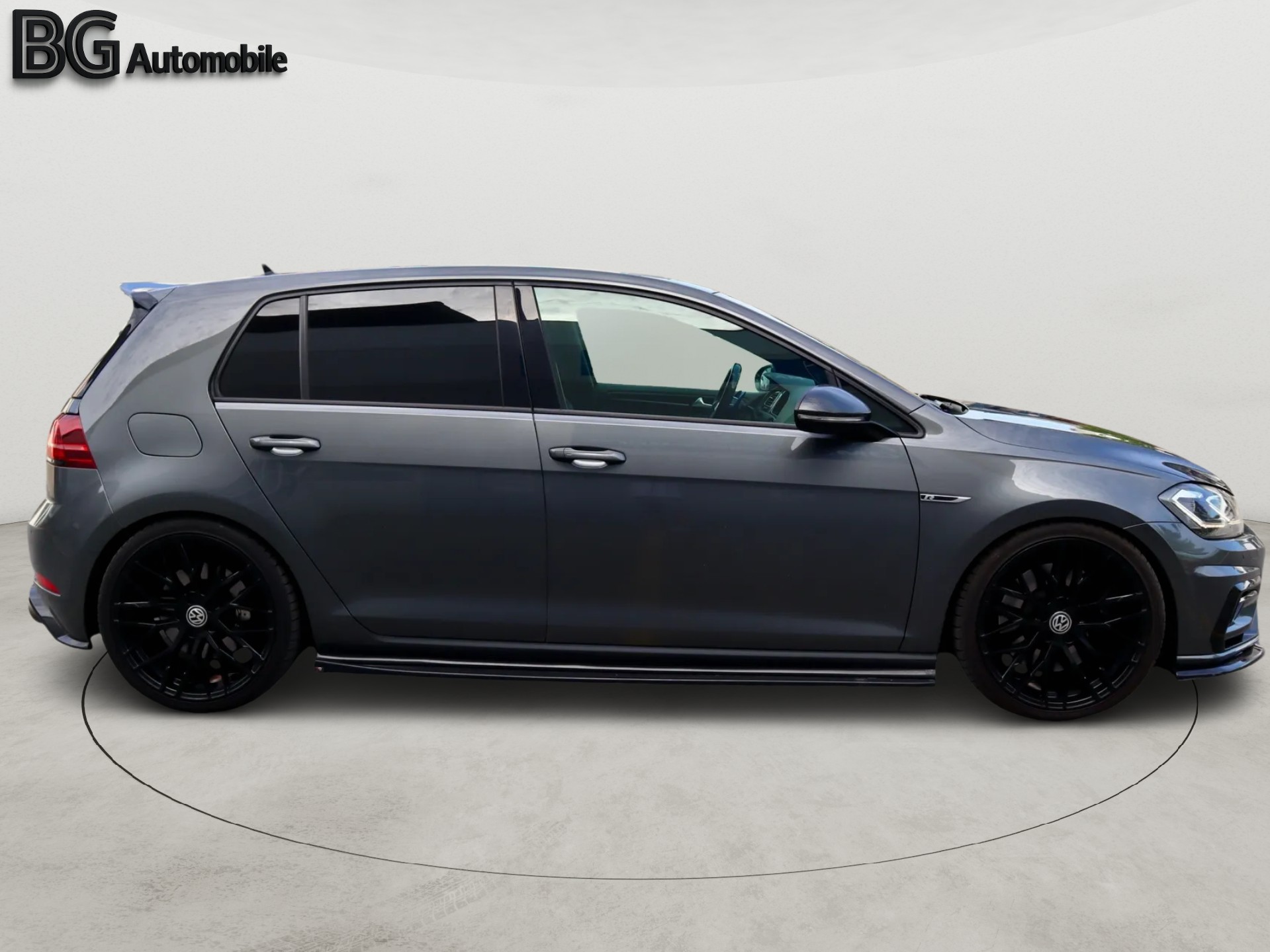 VW Golf 2.0 TSI R 4Motion DSG-image-3