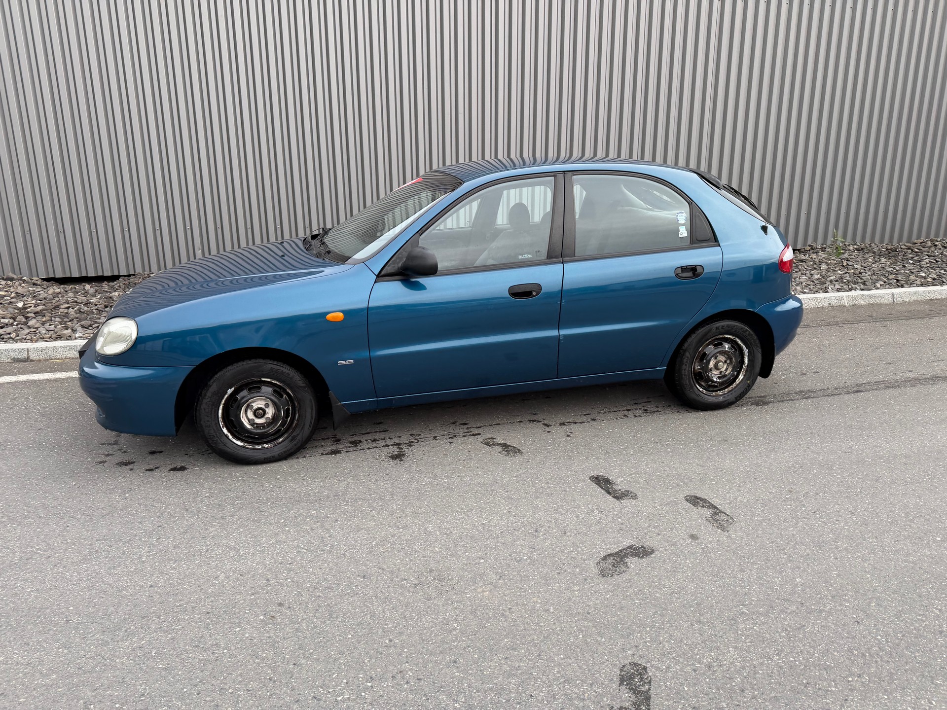 DAEWOO Lanos 1500i SE-showroom-element-1
