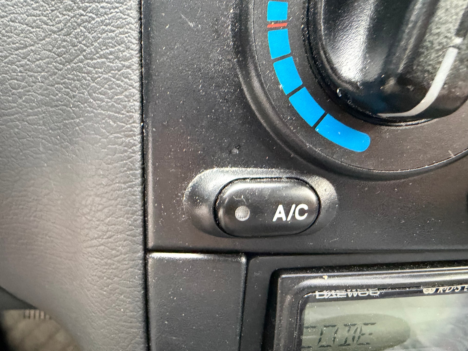 DAEWOO Lanos 1500i SE AUTOMATIQUE FIABLE-image-28