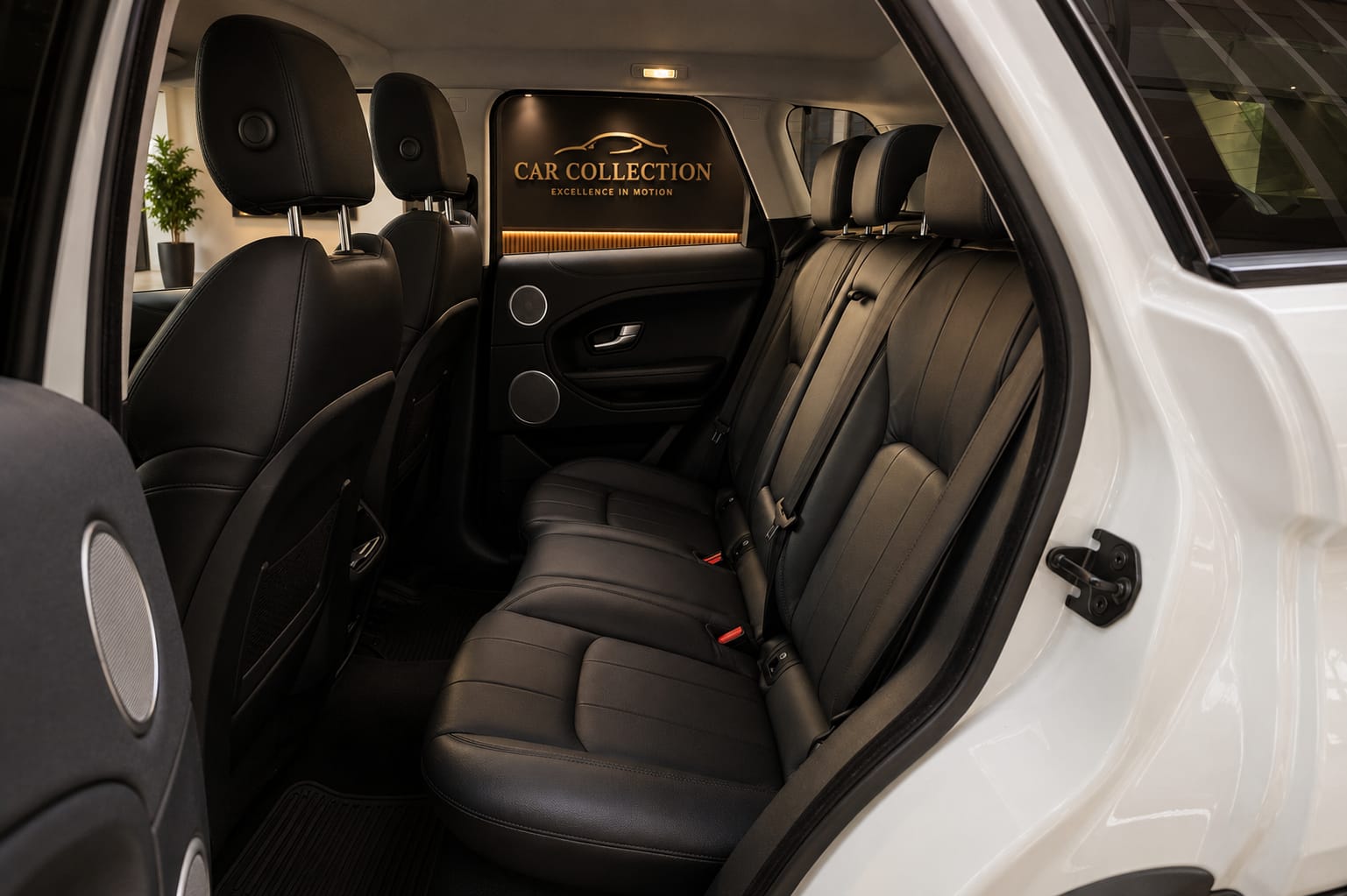 LAND ROVER Range Rover Evoque 2.0 TD4 SE Dynamc AT9-image-4