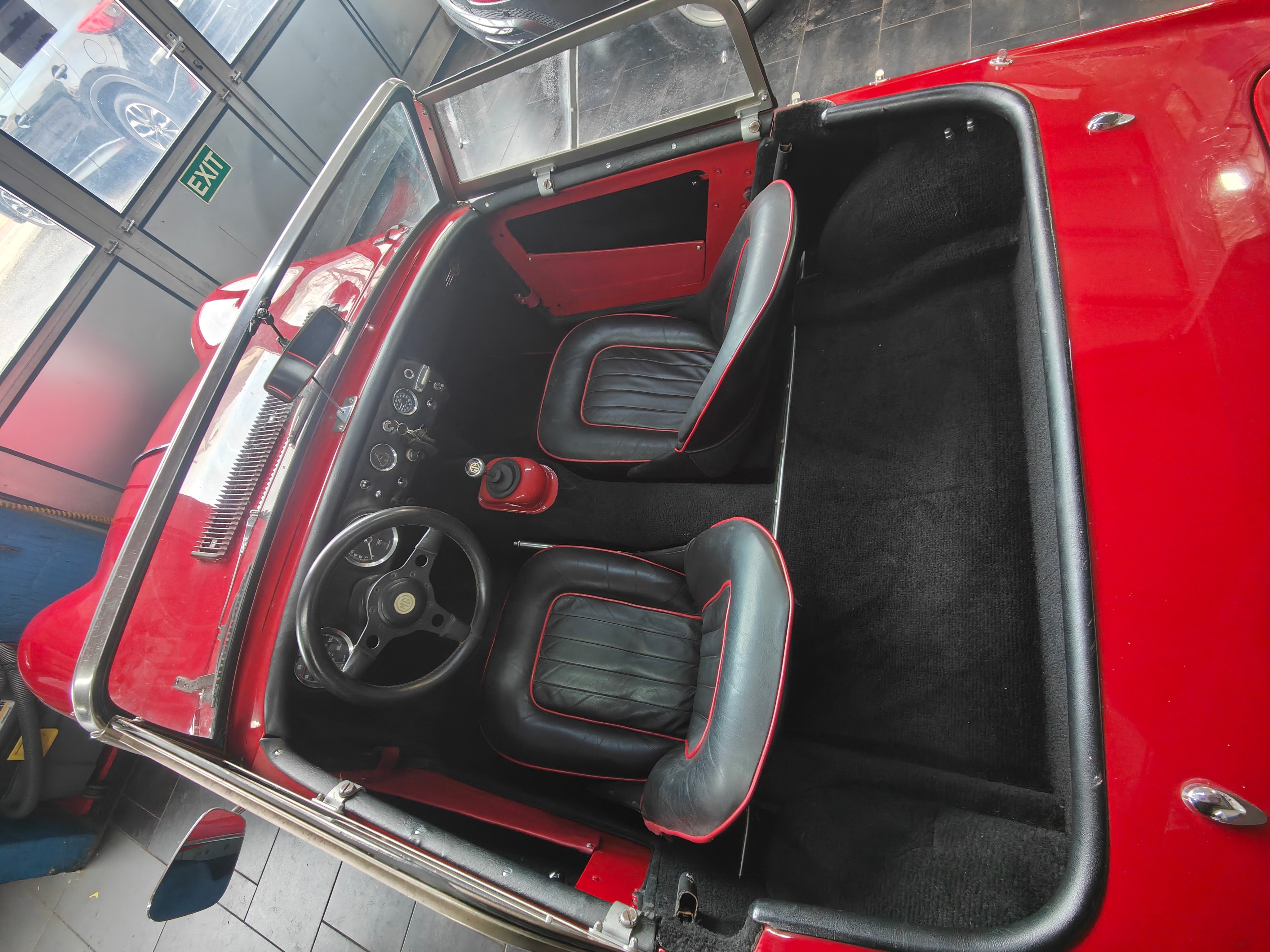 MG Motorhaube MG Spedwell – Ansicht 7