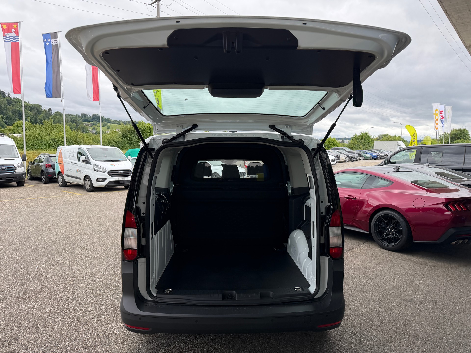 FORD Grand Transit Connect FlexCab 2.0 EcoBlue Trend-image-7