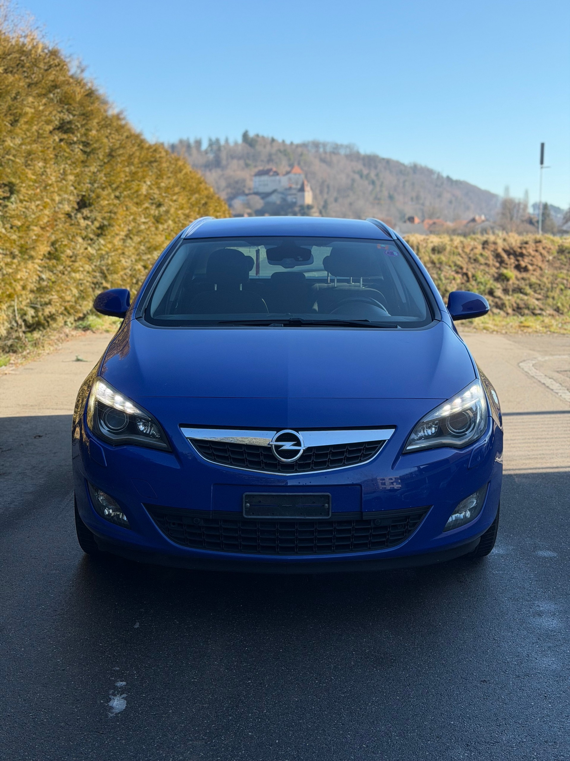 OPEL Astra SportsTourer 2.0 CDTi Sport Automatic-image-1