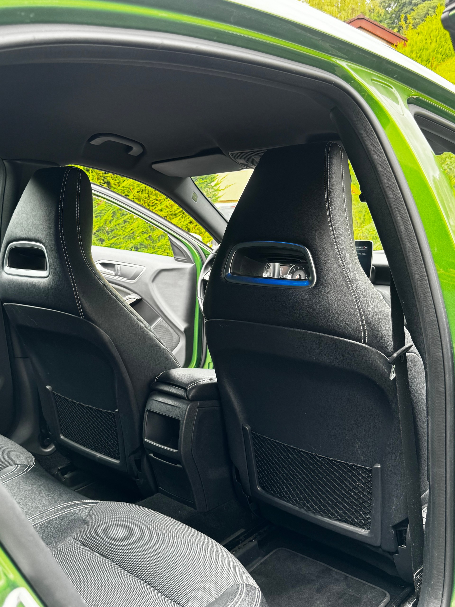 MERCEDES-BENZ A 180-image-9