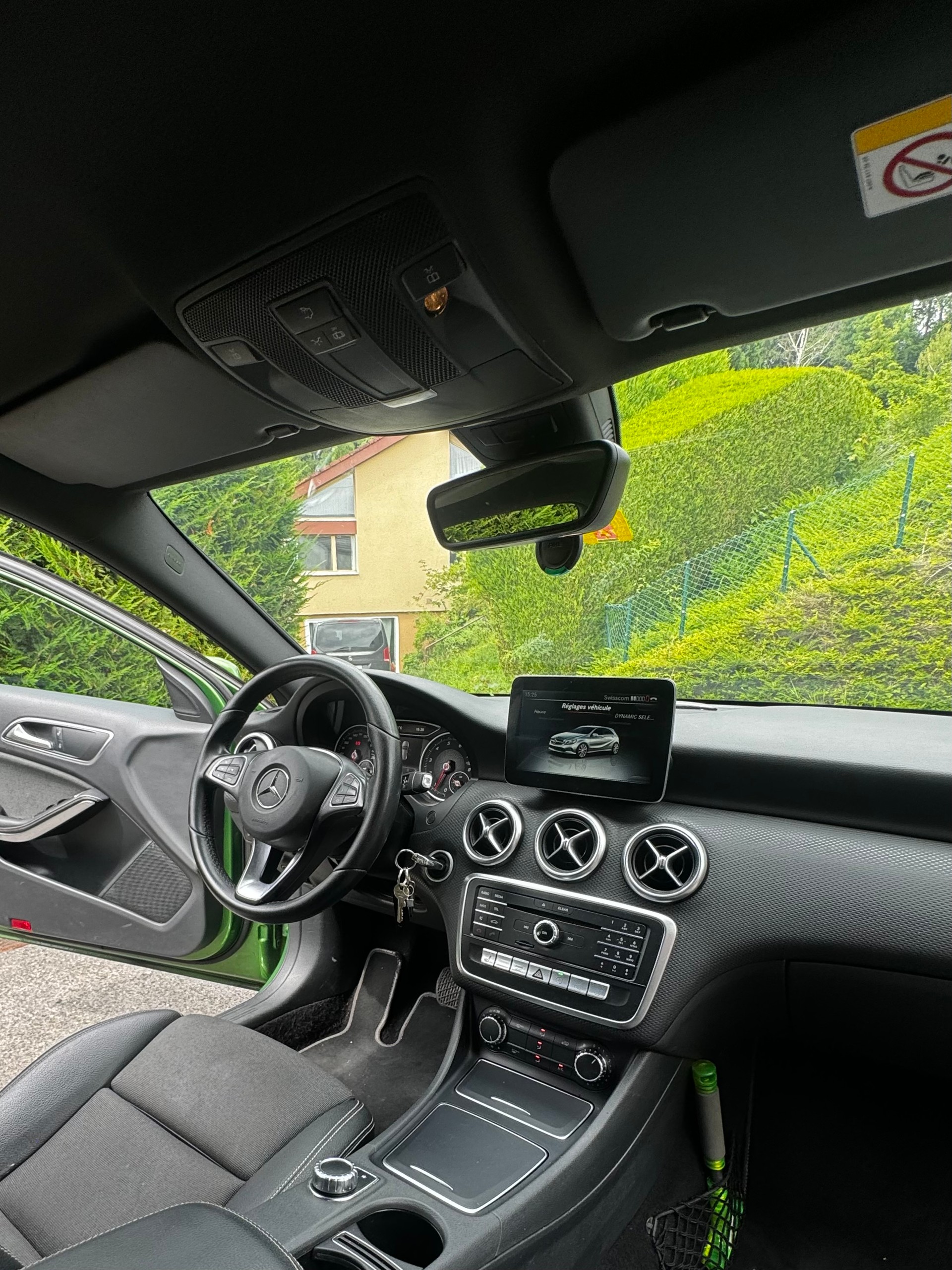 MERCEDES-BENZ A 180-image-7