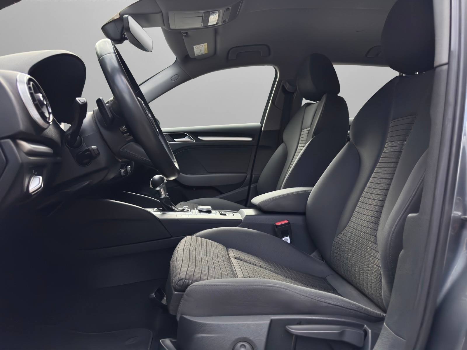 AUDI A3 Sportback 40 TFSI e-tron Sport S-tronic-image-7