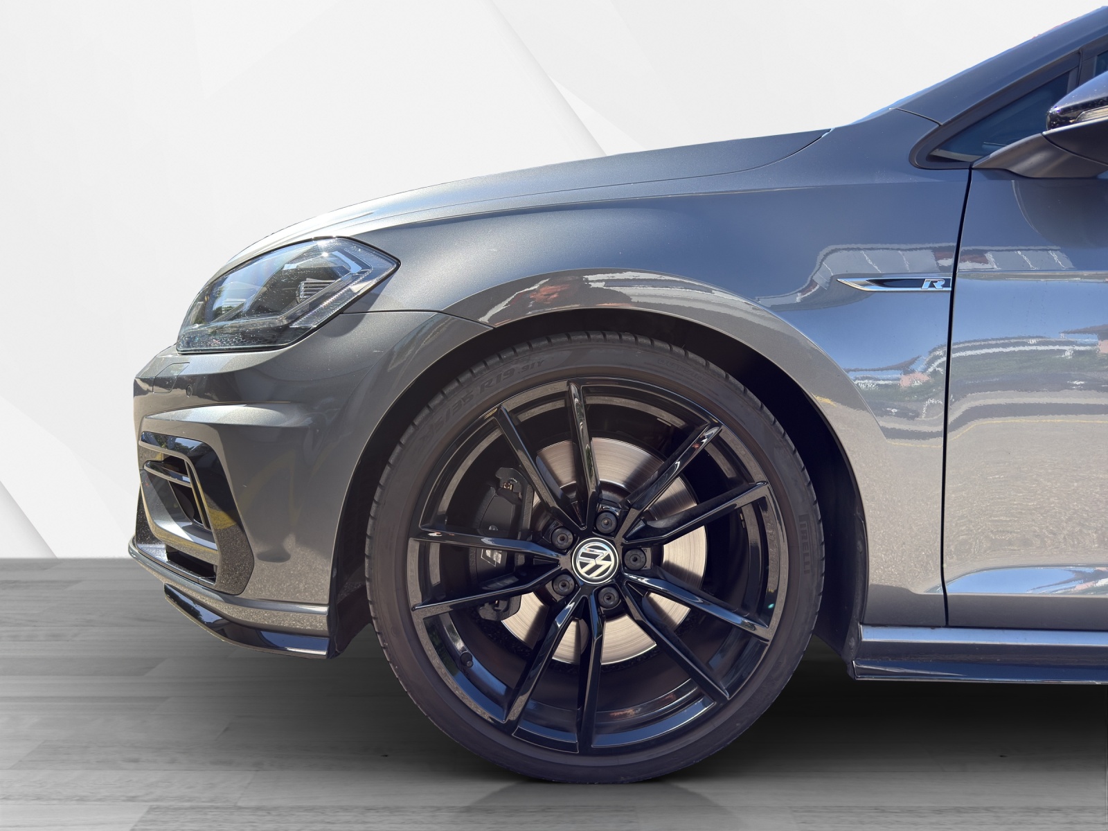VW Golf VII Variant 2.0 TSI R 310 DSG 4motion-image-8