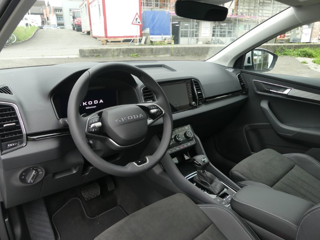 SKODA Karoq 2.0 TDI CR Dynamic 4x4 DSG-image-6