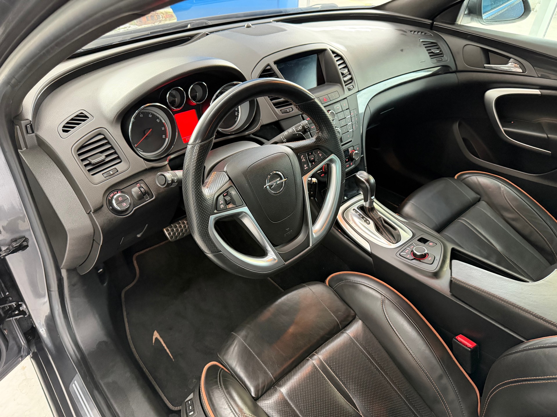 OPEL Insignia ST 2.0 Turbo Sport Edition 4WD Aut.-image-11