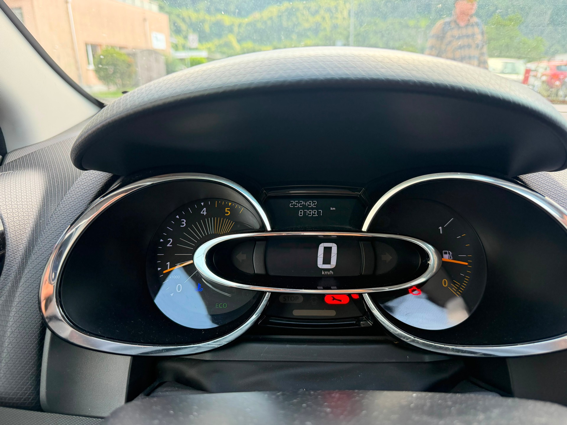RENAULT Clio 1.5 dCi Dynamique-image-10
