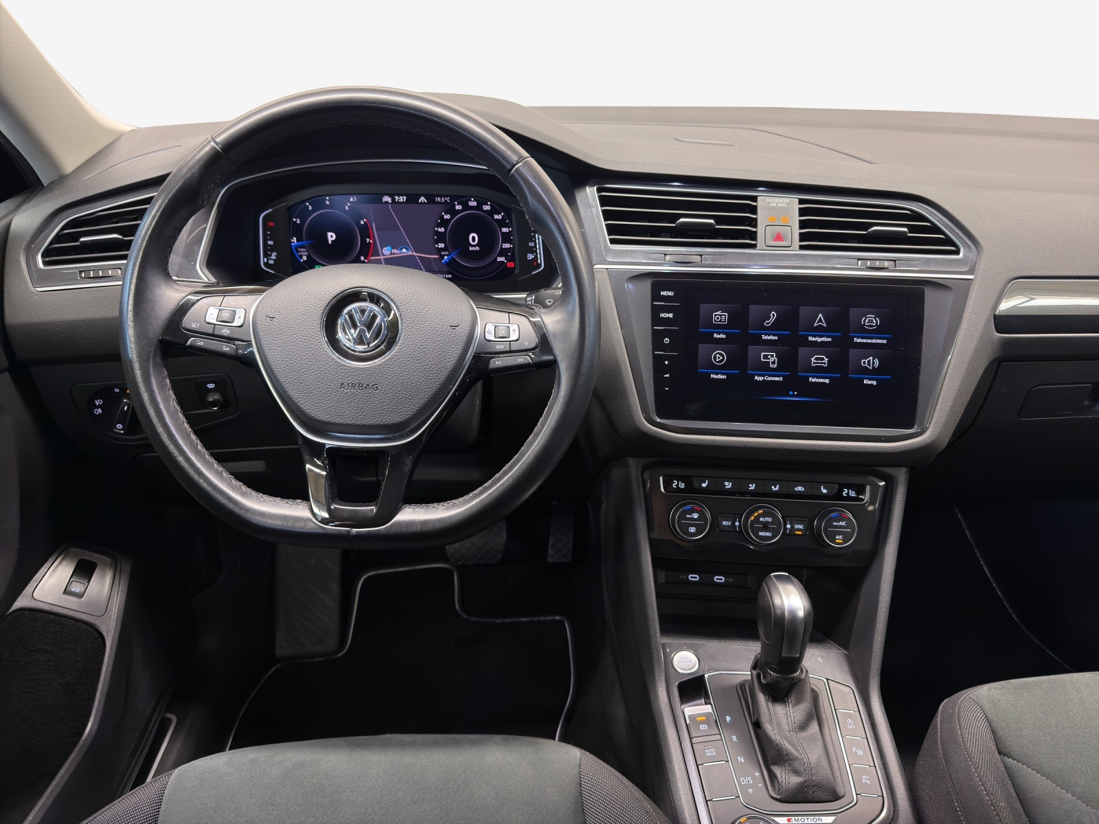 VW Tiguan Allspace 2.0TSI Highline 4Motion DSG-image-8