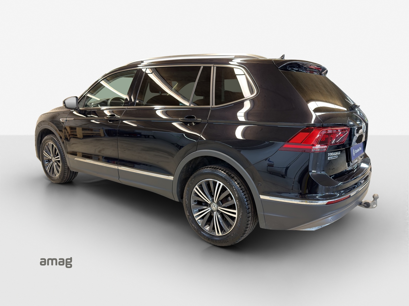 VW Tiguan Allspace 2.0TSI Highline 4Motion DSG-image-2