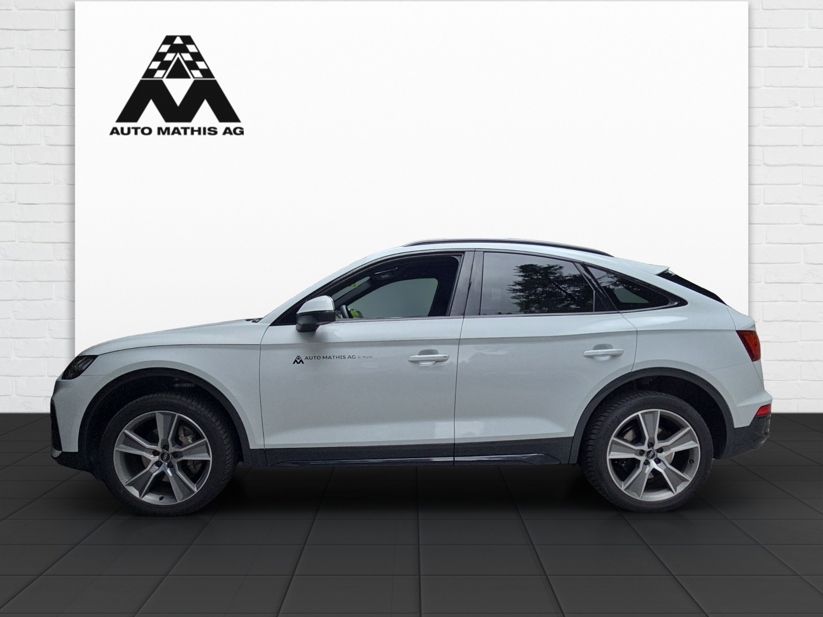 AUDI Q5 Sportback 40 TDI advanced quattro S-tronic-image-2