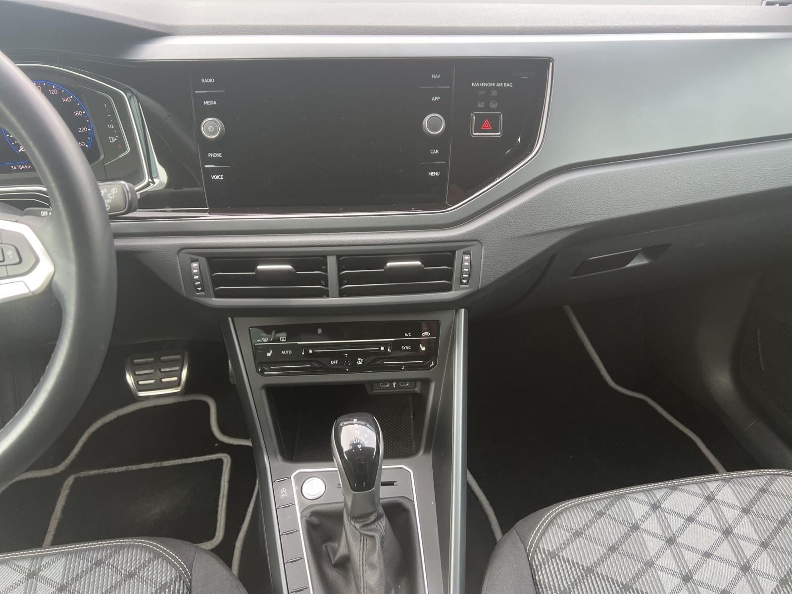 VW Polo 1.0 TSI R-Line DSG-image-10