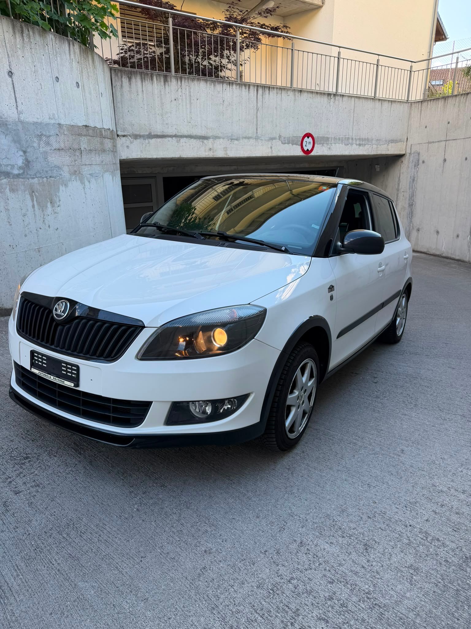 SKODA Fabia 1.2 TSI Monte Carlo-image-0