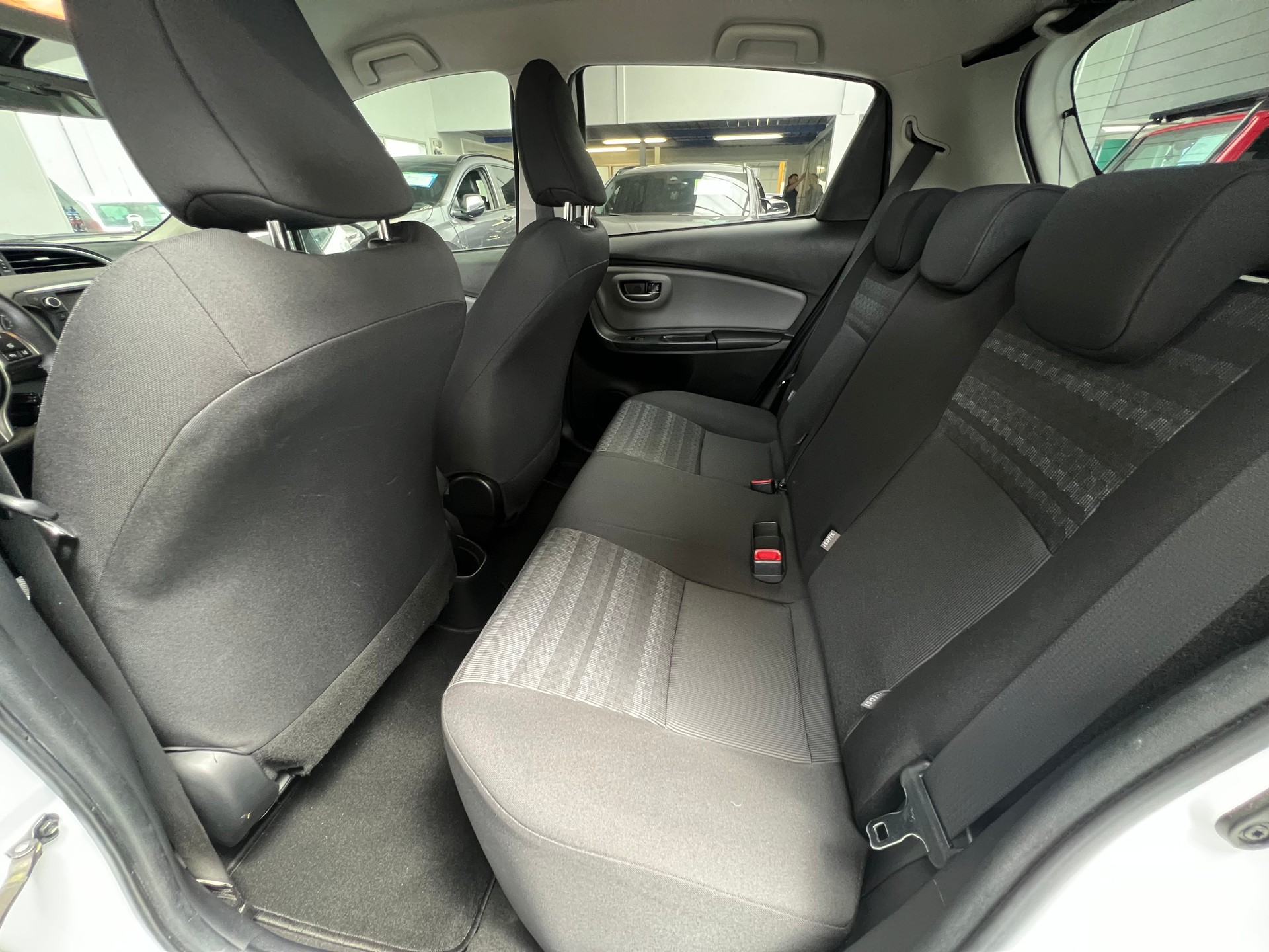 TOYOTA Yaris 1.33 Trend-image-9