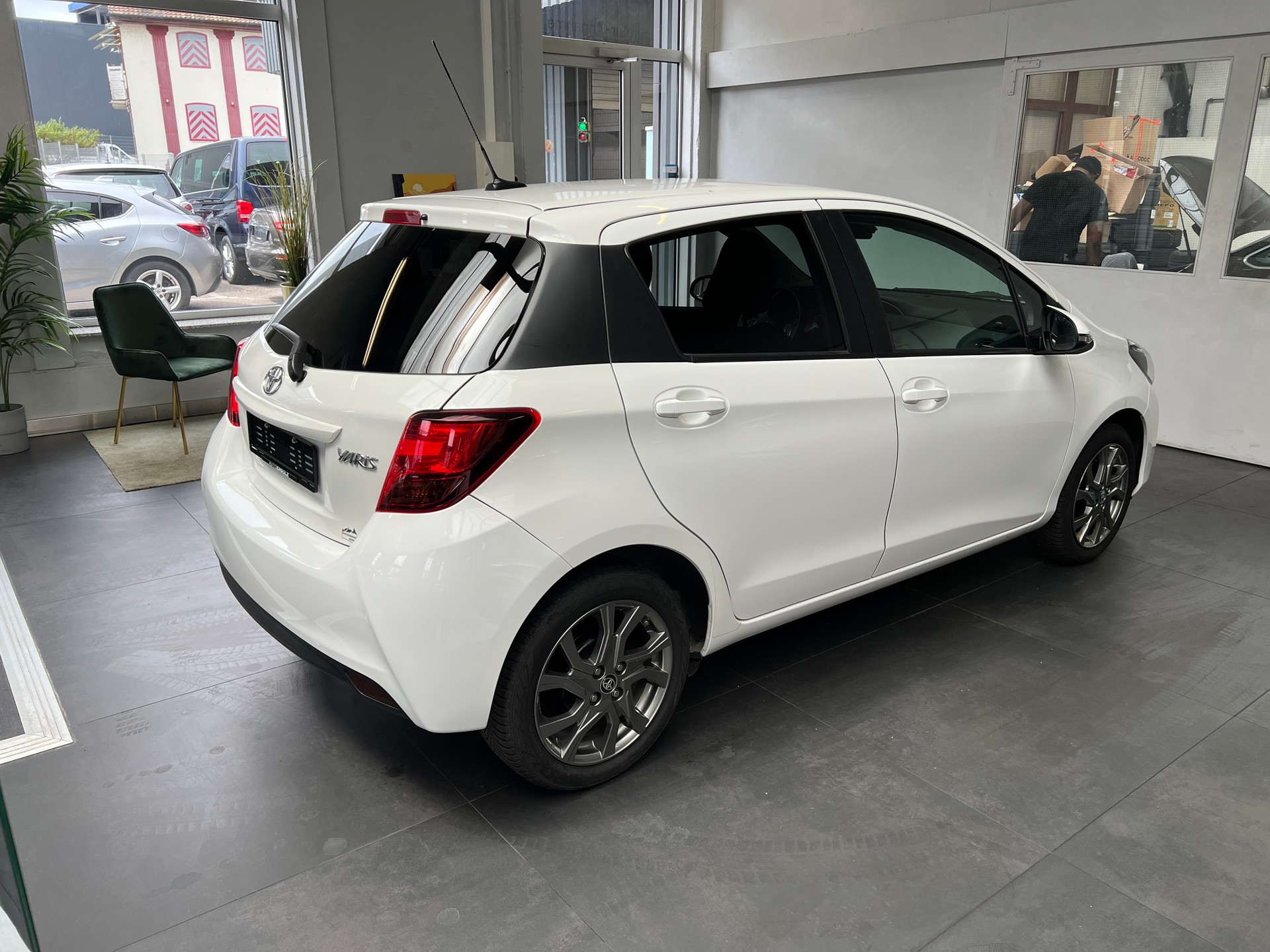 TOYOTA Yaris 1.33 Trend-image-3