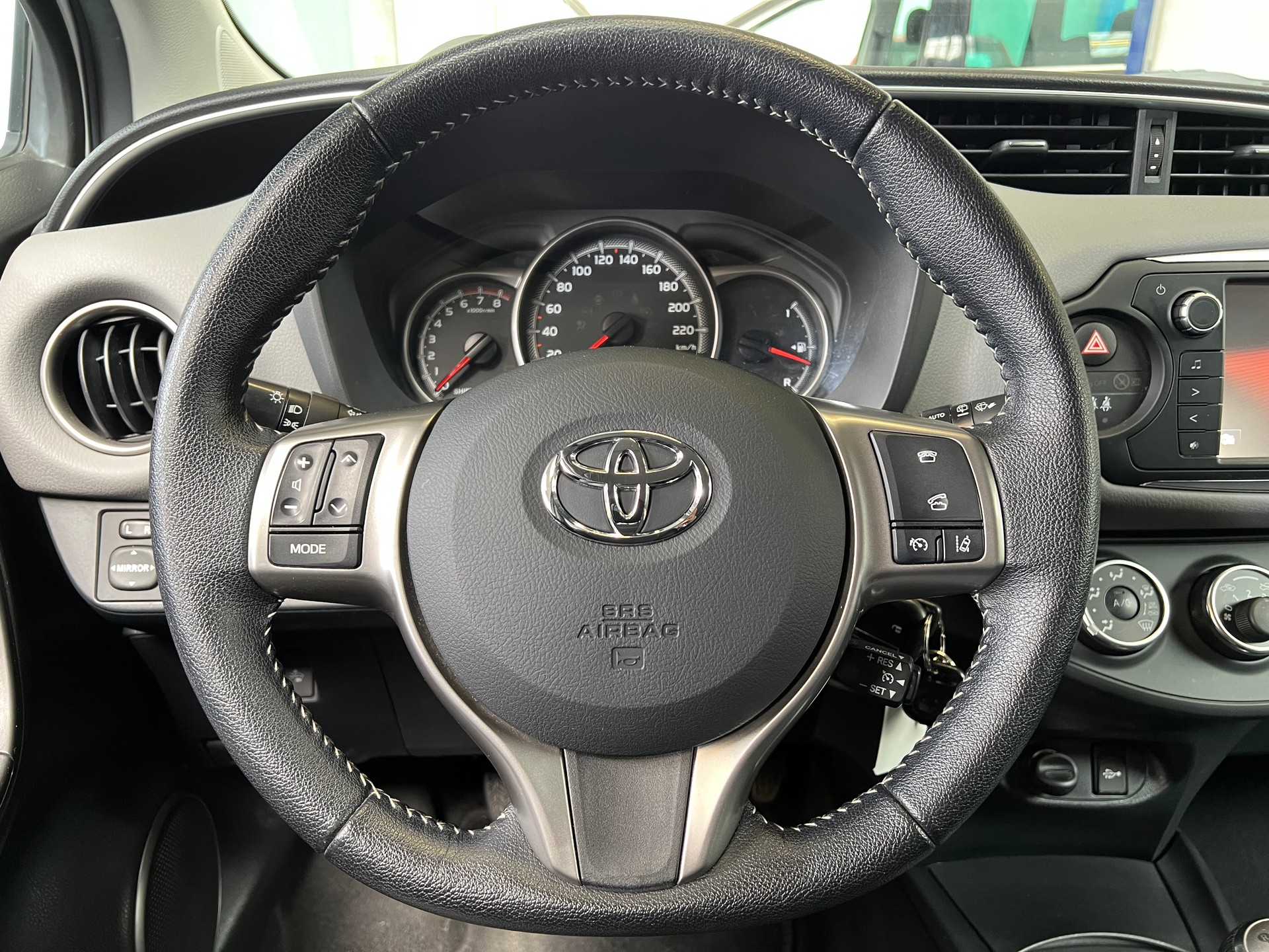 TOYOTA Yaris 1.33 Trend-image-7