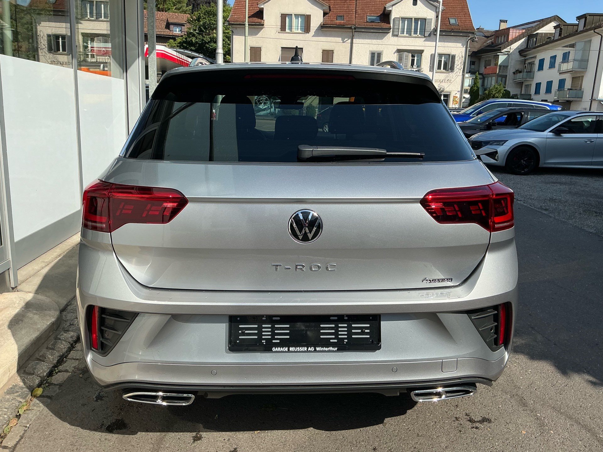 VW T-Roc R-LINE 4MOTION *** PANORAMAGLASDACH & ANHÄNGEKUPPLUNG ***-image-4