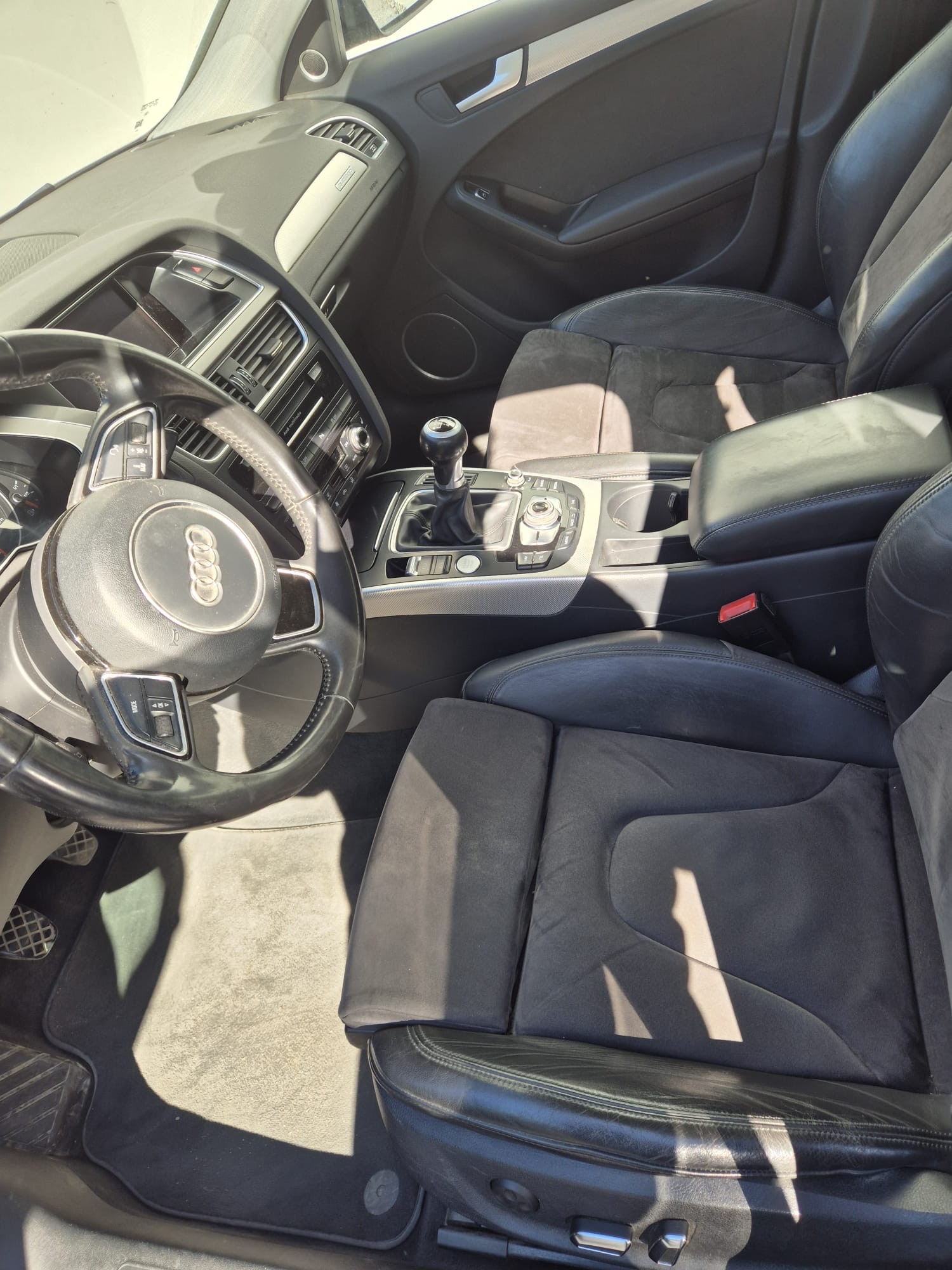 AUDI A4 allroad 2.0 TDI quattro-image-2