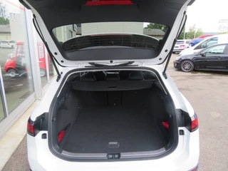 VW Passat Variant 1.5 eTSI evo2 Business DSG-image-2