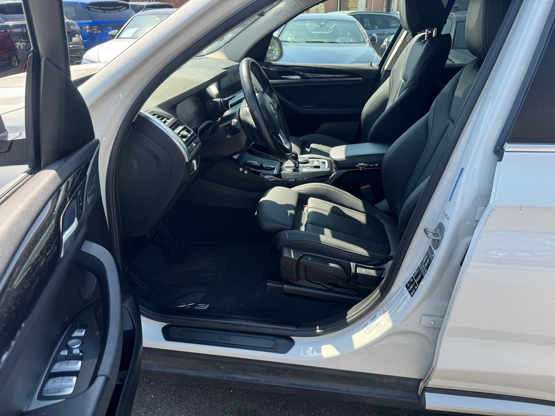 BMW X3 xDrive 30i Individual Steptronic-image-10