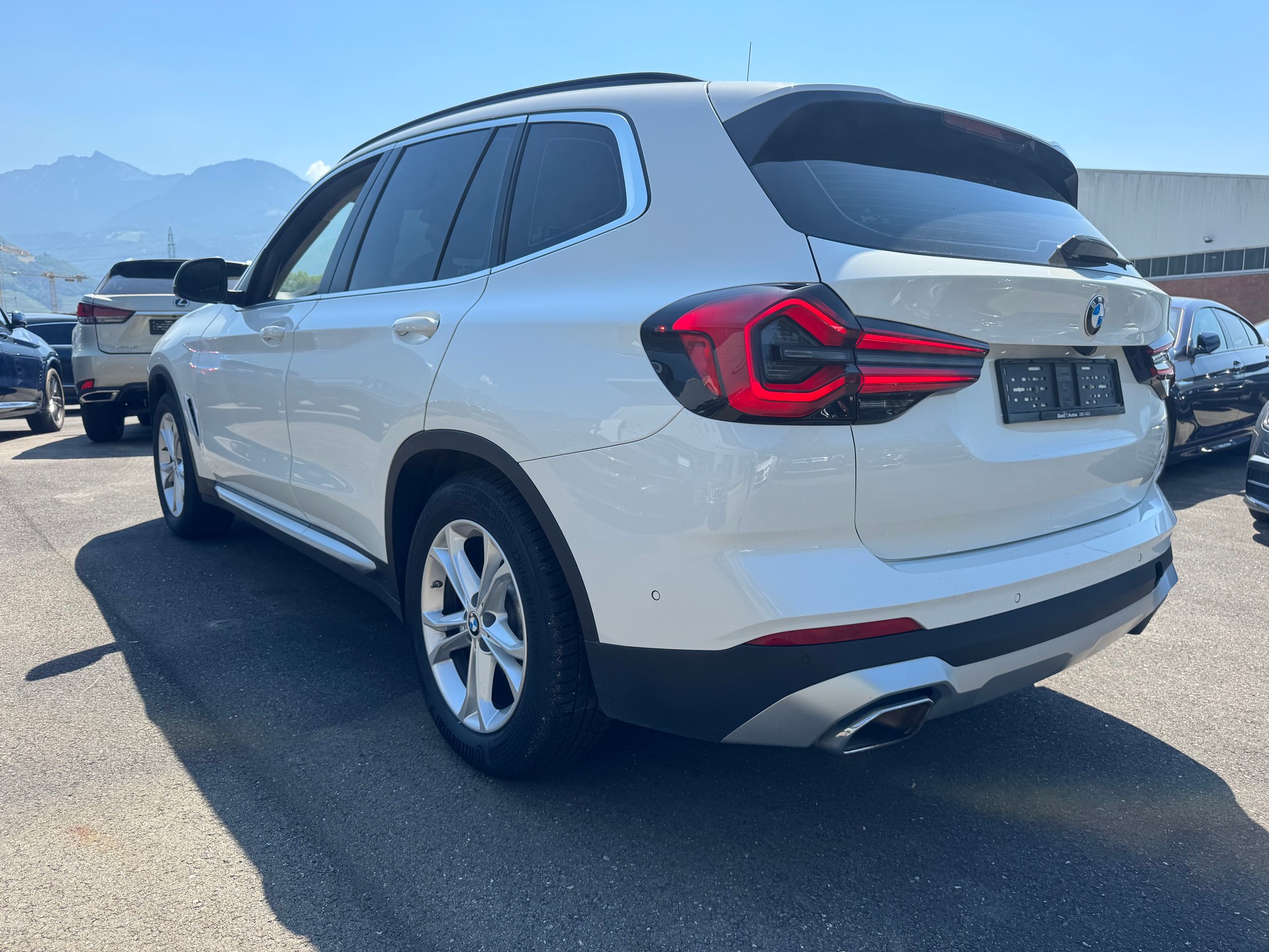 BMW X3 xDrive 30i Individual Steptronic-image-7