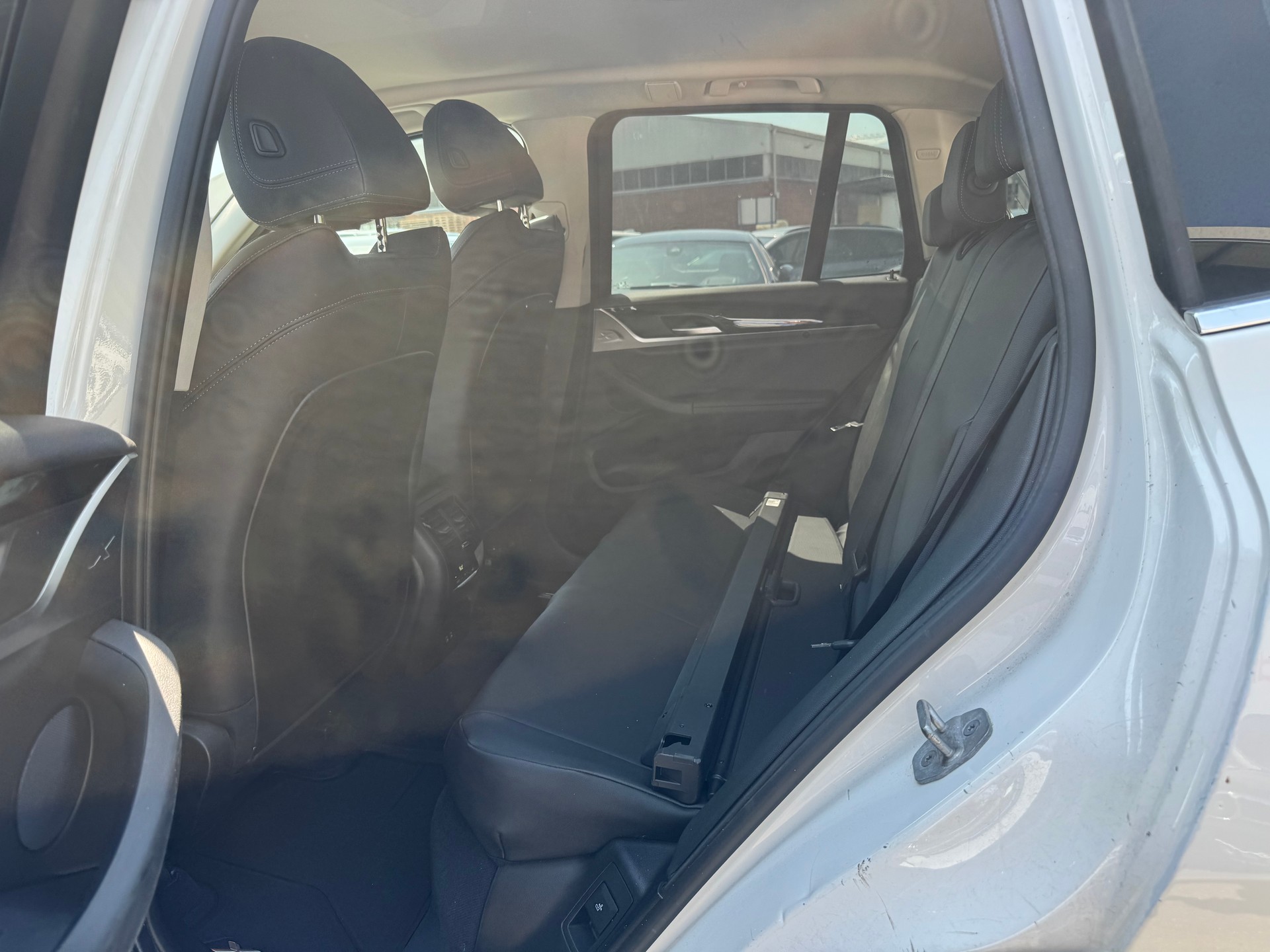 BMW X3 xDrive 30i Individual Steptronic-image-9