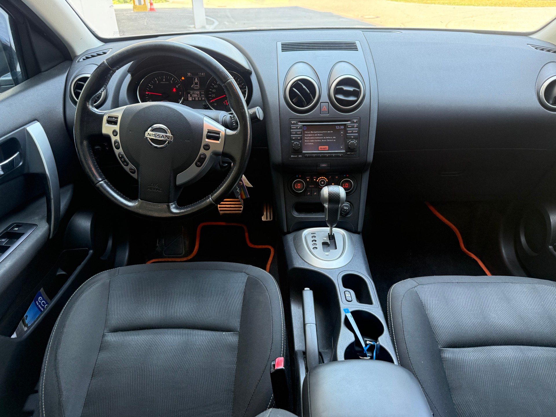 NISSAN Qashqai 2.0 i-Way XTronic CVT-image-8