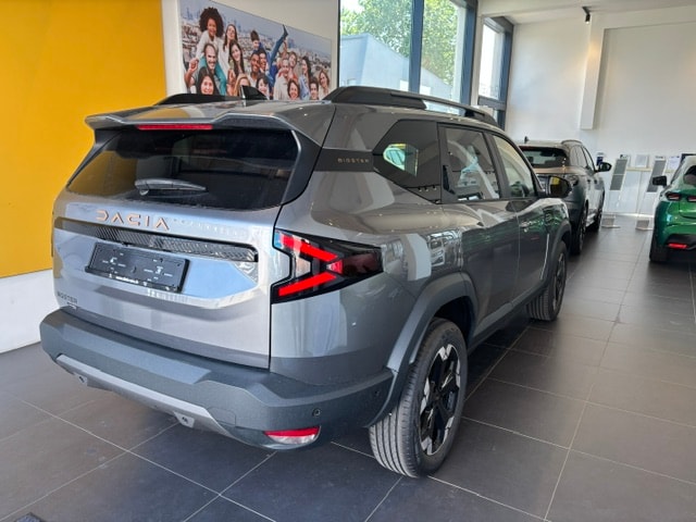DACIA Bigster EXTREME Hybrid 150 CV 4x4-image-4