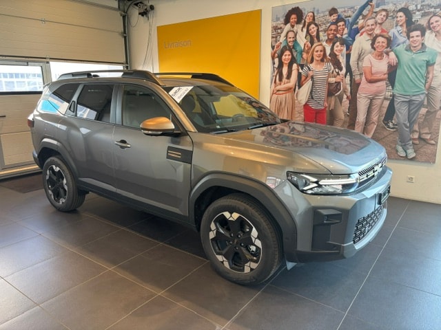 DACIA Bigster EXTREME Hybrid 150 CV 4x4-image-0