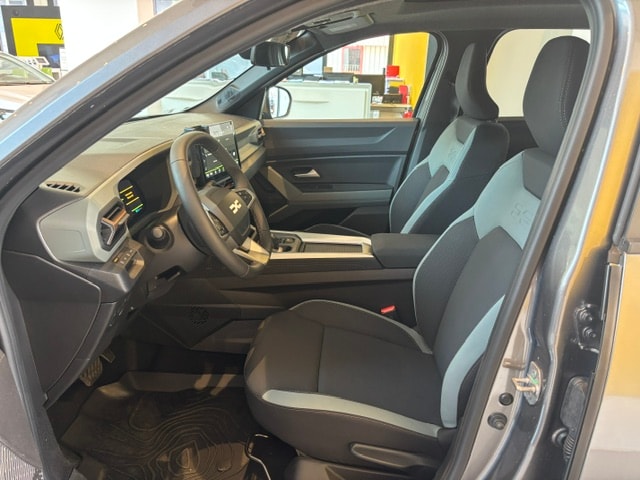 DACIA Bigster EXTREME Hybrid 150 CV 4x4-image-11