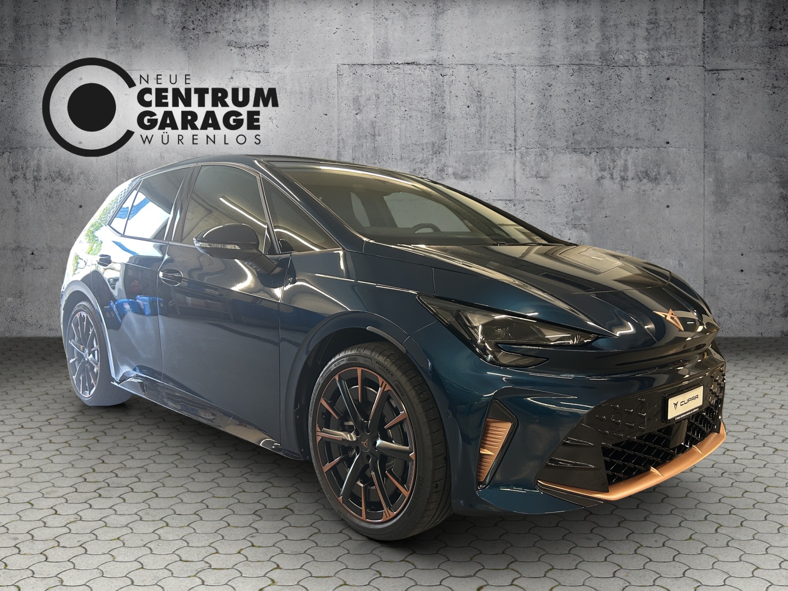 CUPRA Born 79 kWh Prime-showroom-element-1