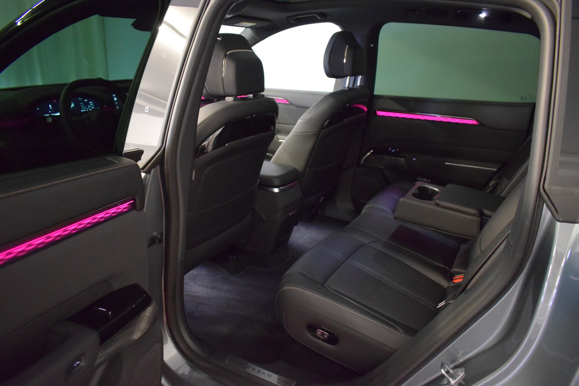 ZEEKR 7X 100kWh Privilege AWD-image-18