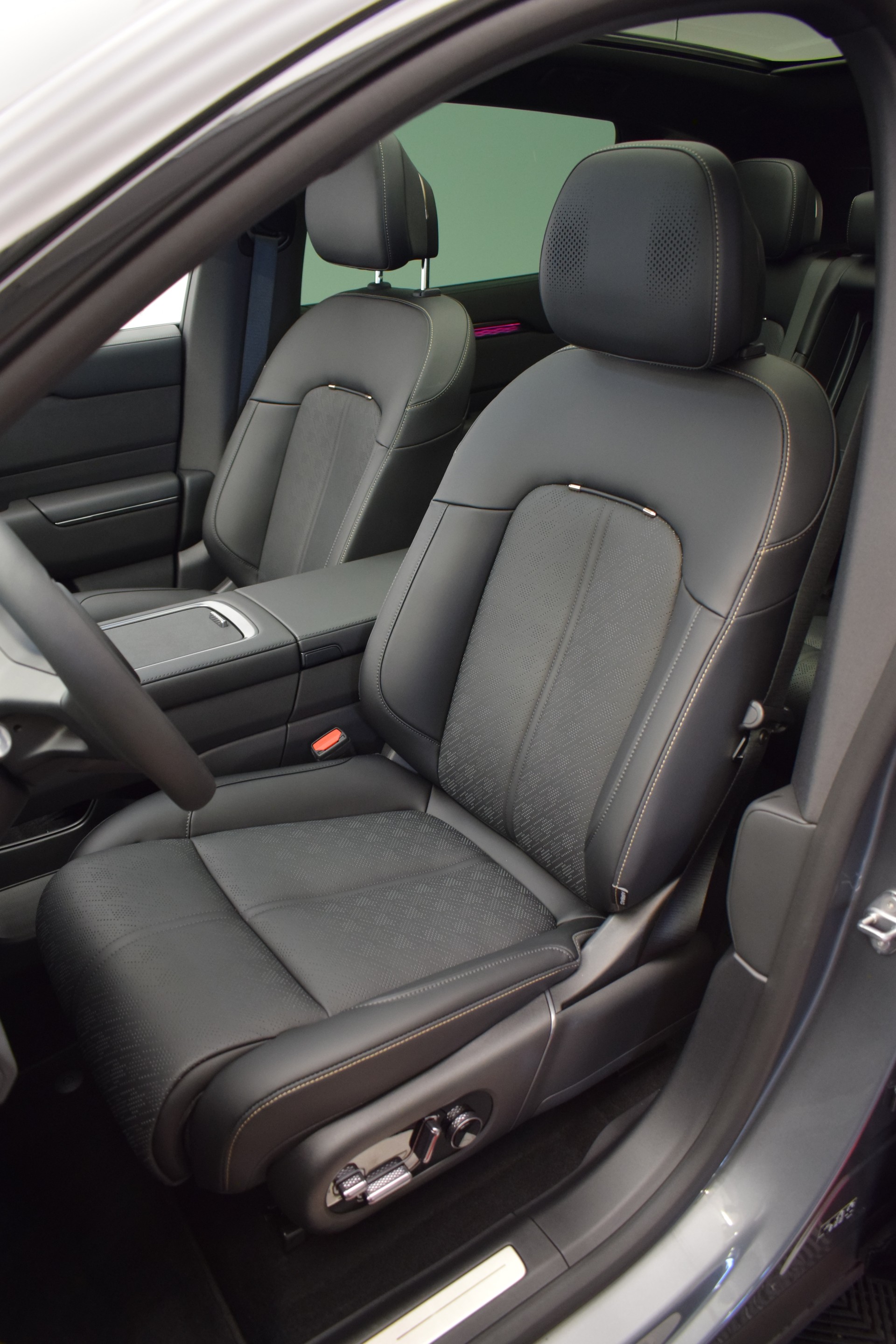 ZEEKR 7X 100kWh Privilege AWD-image-17