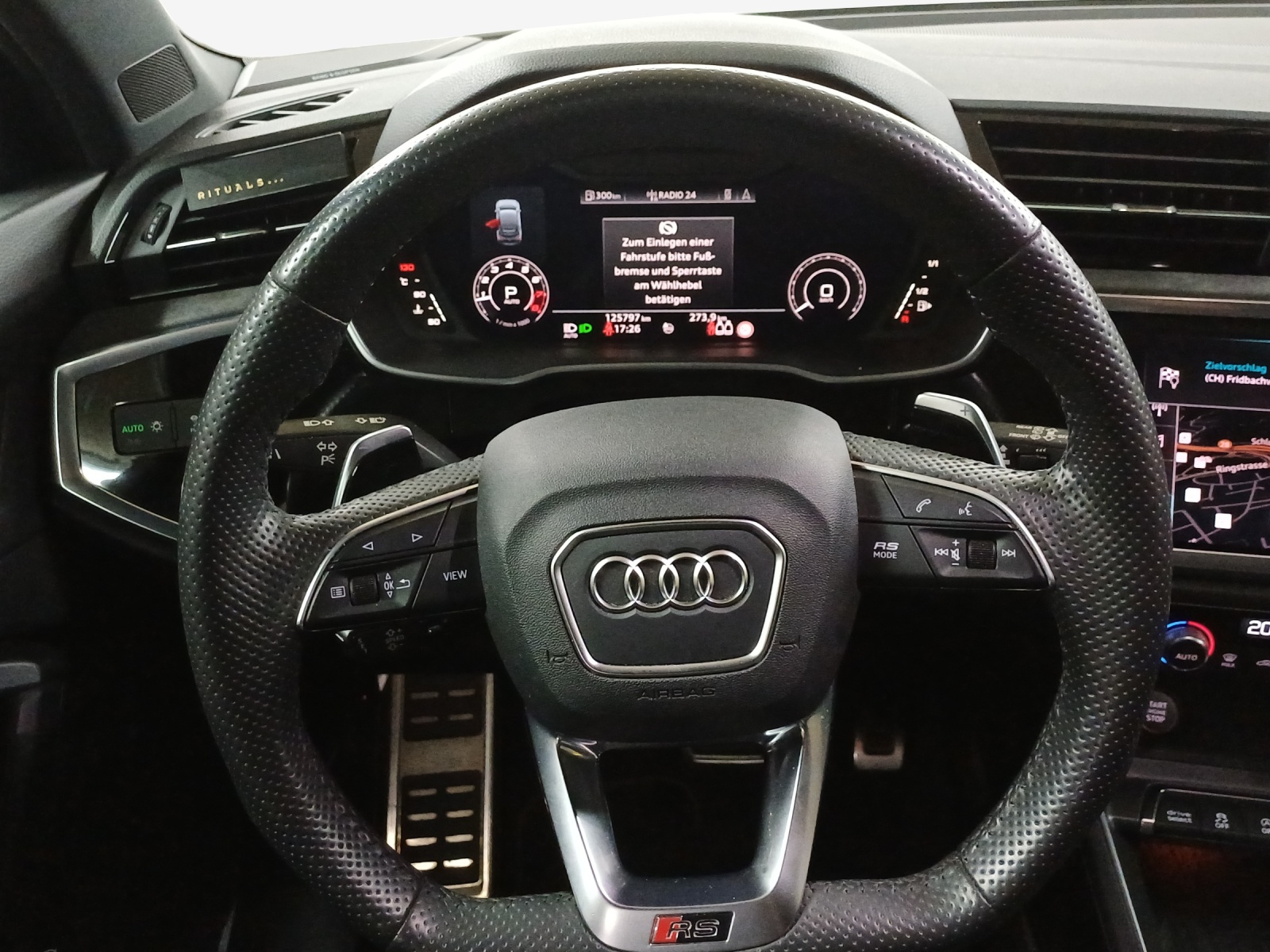 AUDI RS Q3 Sportback quattro S tronic-image-9