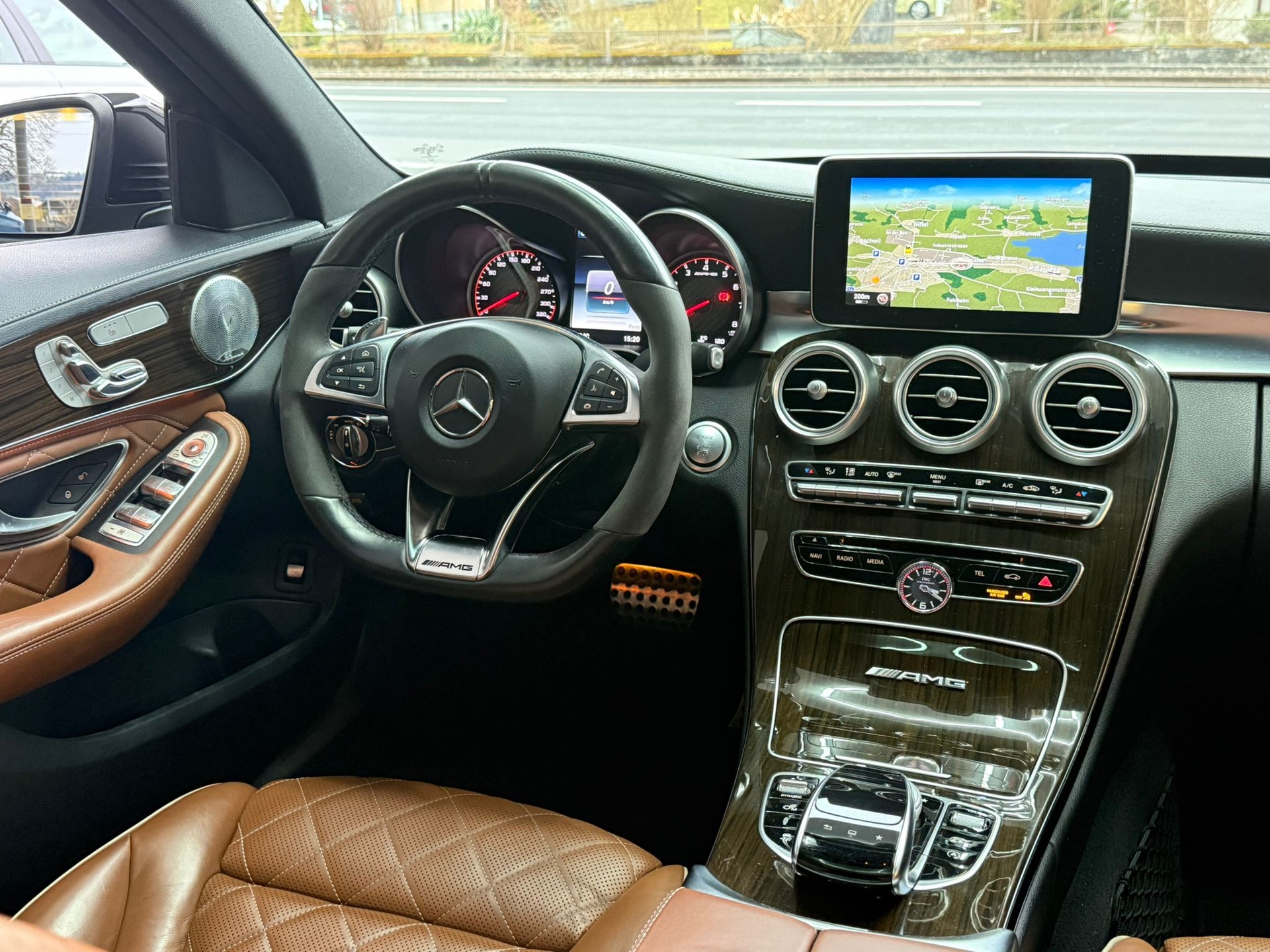 MERCEDES-BENZ C 63 S AMG Speedshift-image-24