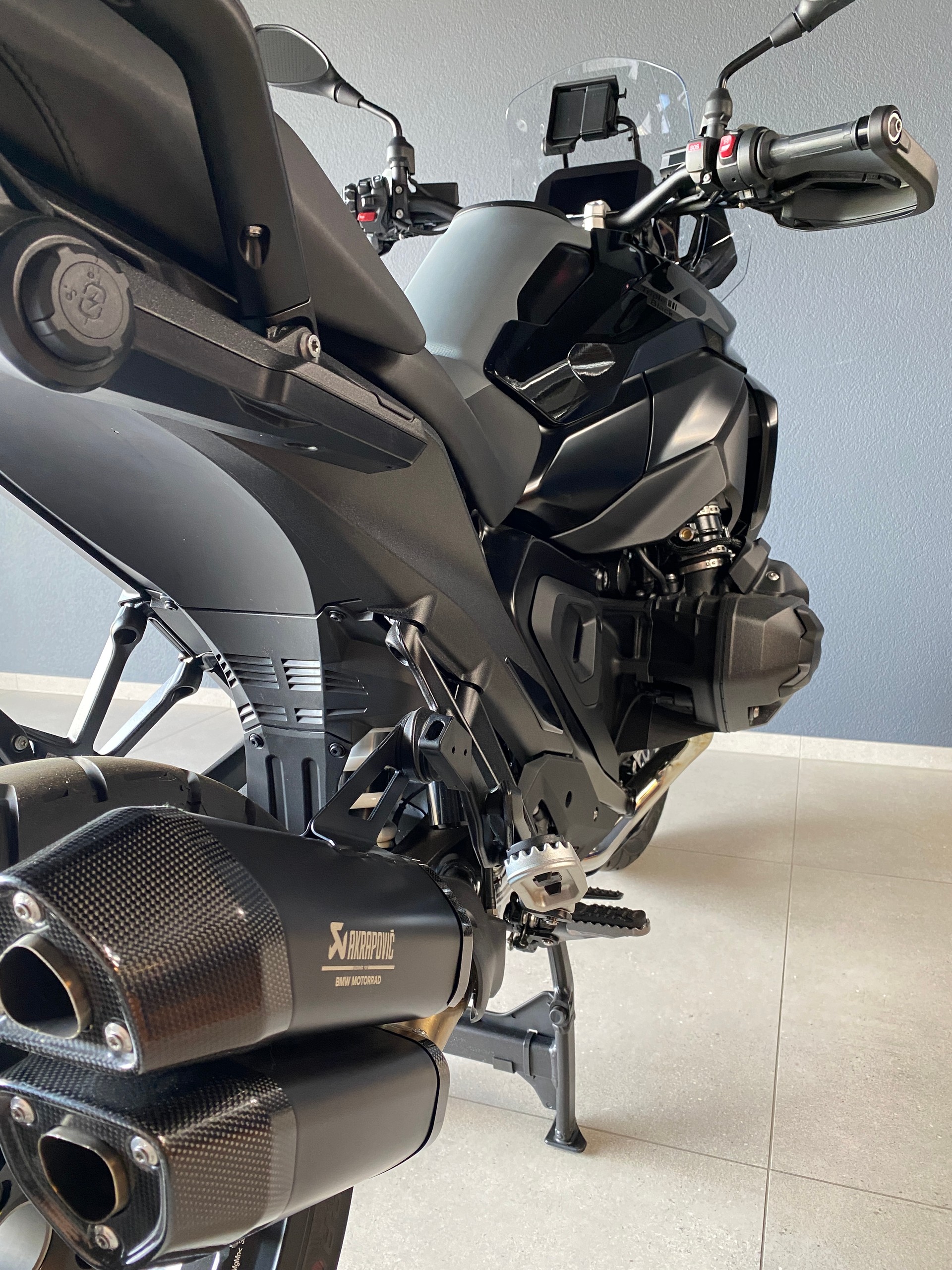 BMW R 1300 GS-image-8